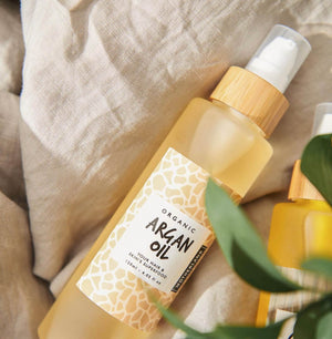 
                  
                    Load image into Gallery viewer, MOROCCAN COLD PRESSED ARGAN OIL- Protects + Grows
                  
                
